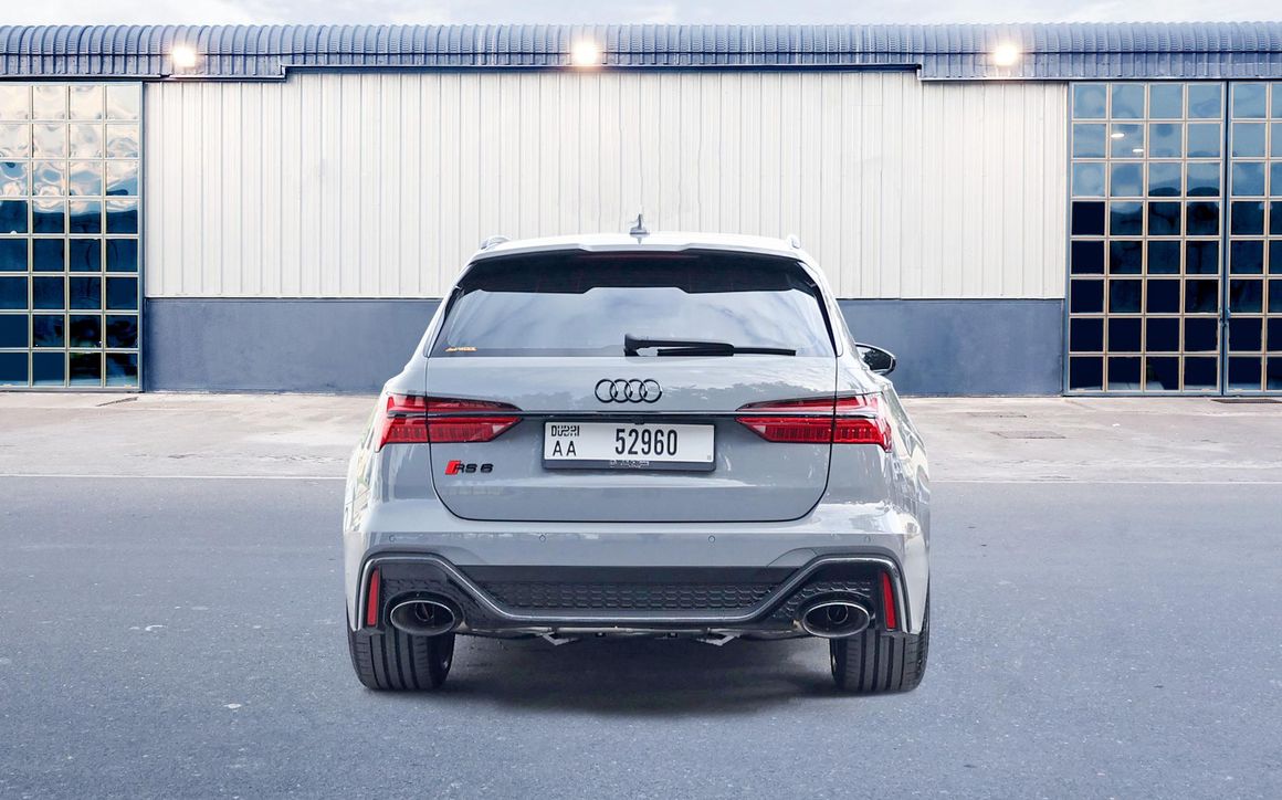 Audi RS6 Avant Gray - image 7