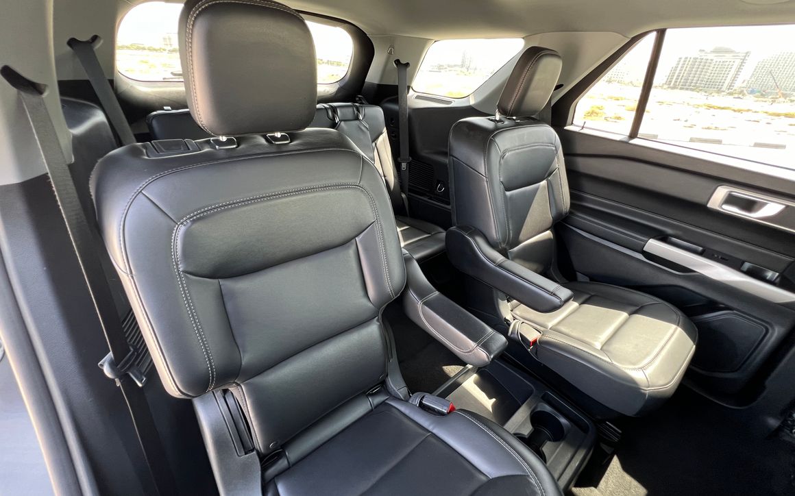 Ford Explorer - image 11