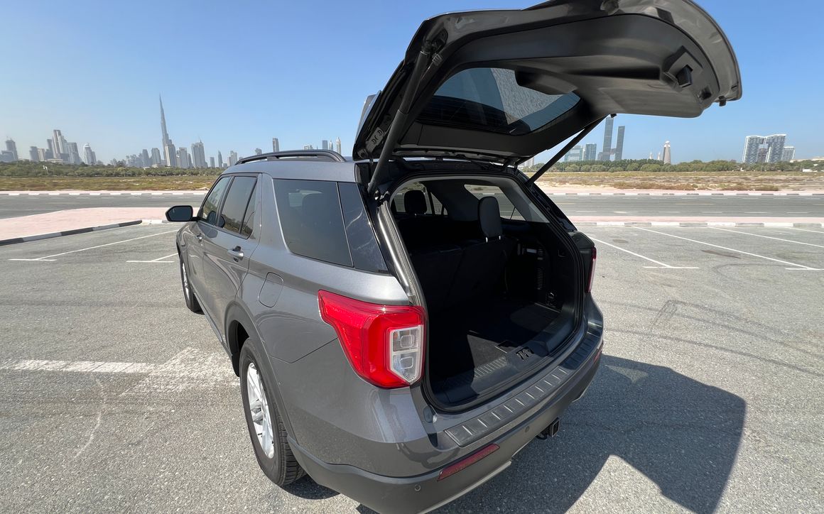 Ford Explorer - image 5