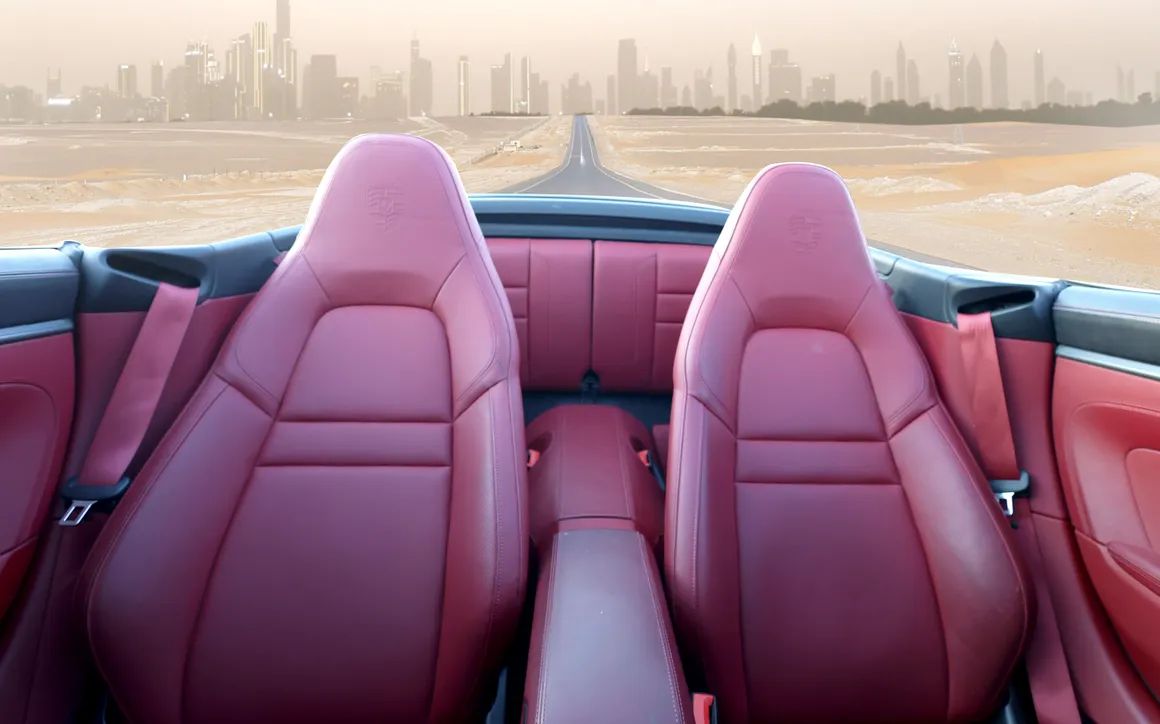 PORSCHE 911 CARRERA 4S - image 18