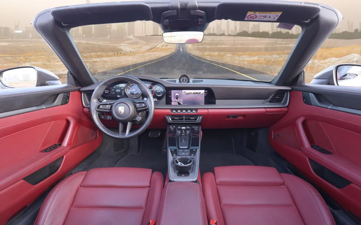 PORSCHE 911 CARRERA 4S - image 14