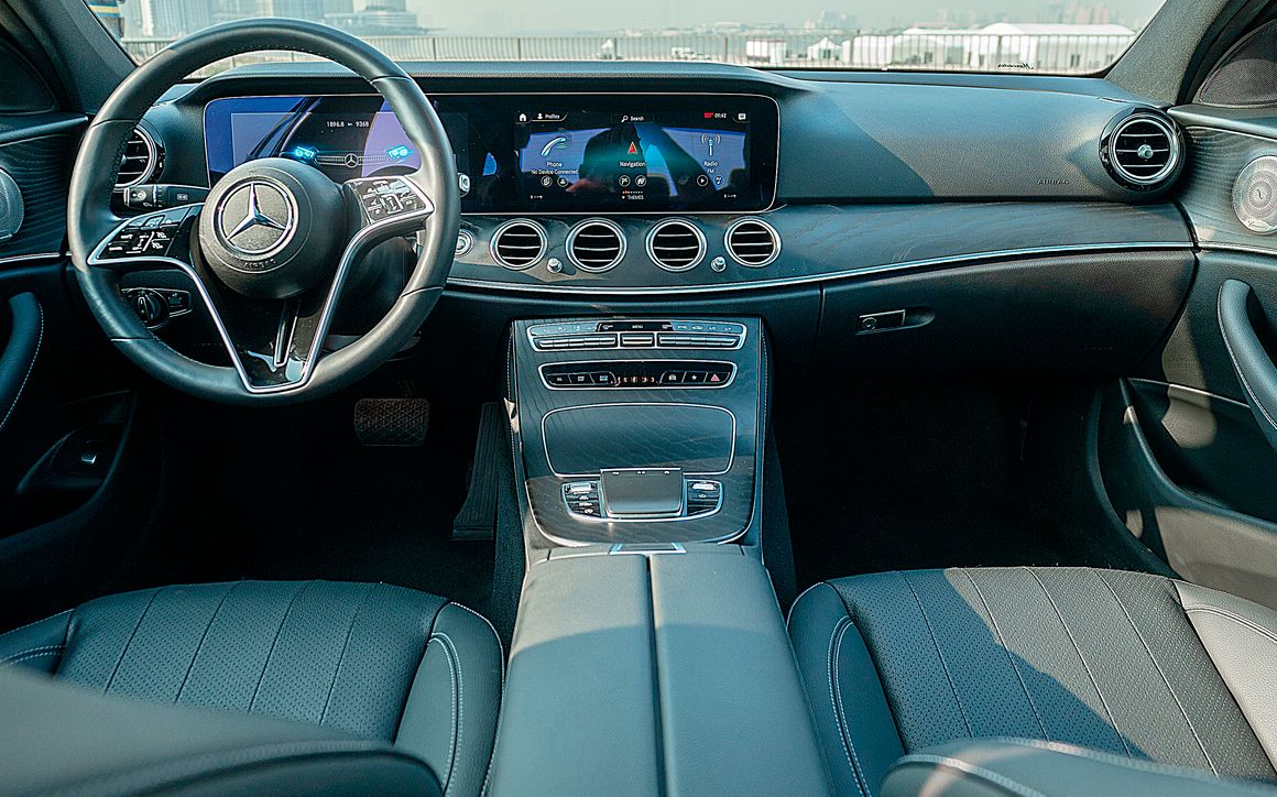 Mercedes Benz E350 - image 7