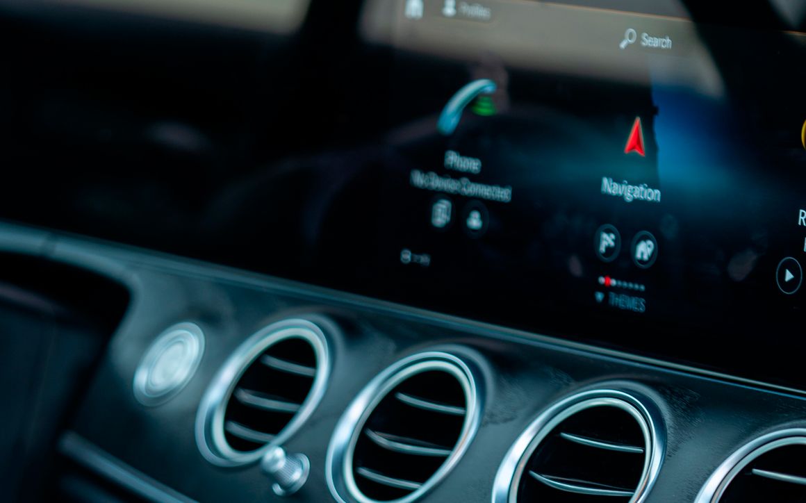 Mercedes Benz E350 - image 10
