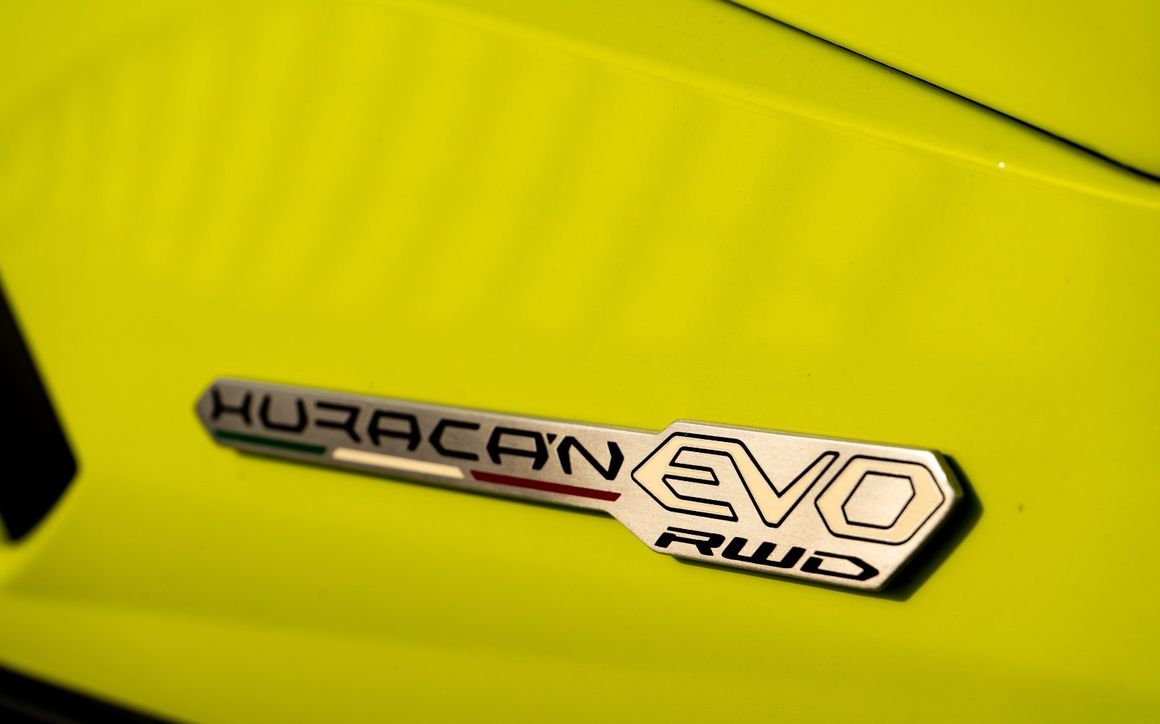 Lamborghini Huracan evo spider - image 6