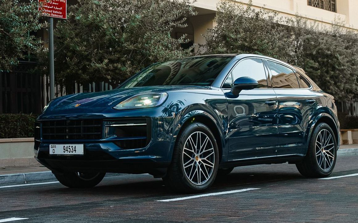 PORSCHE CAYENNE - image 1