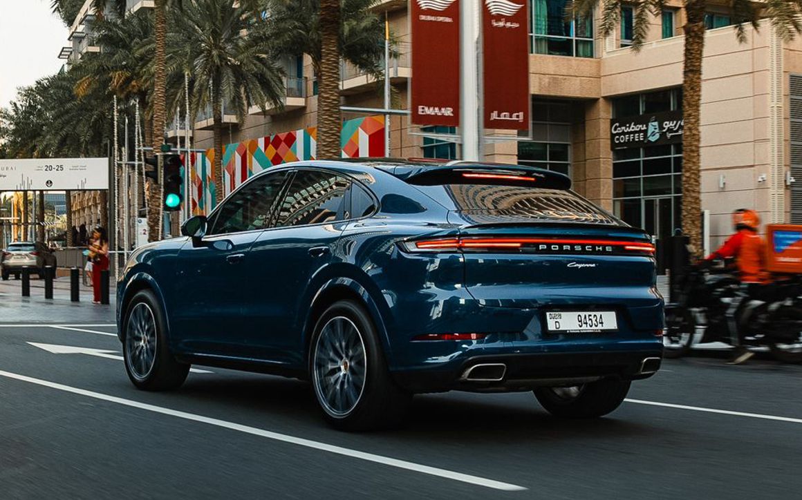 PORSCHE CAYENNE - image 2