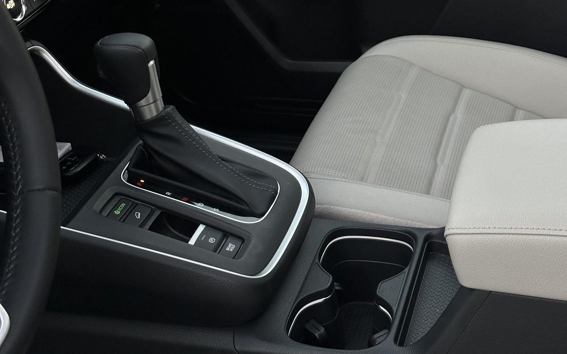 HONDA CR-V - image 5