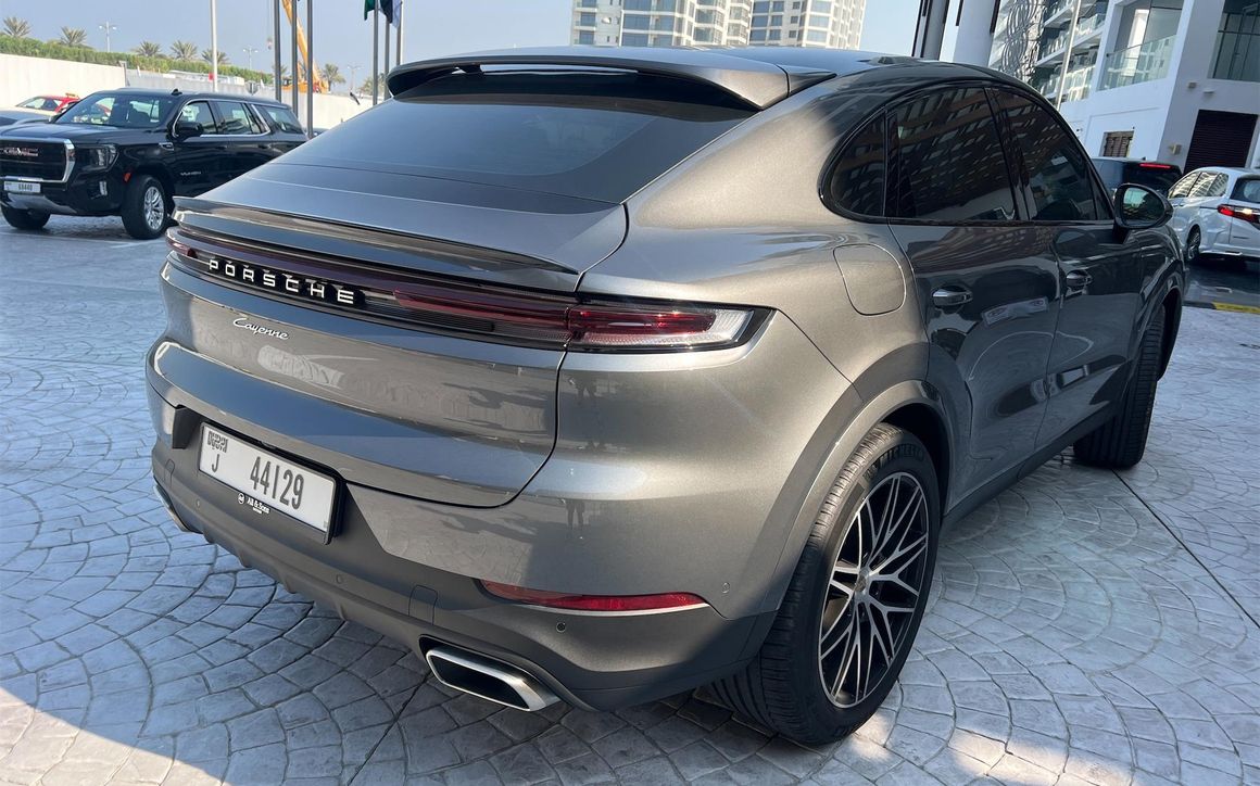 PORSCHE CAYENNE 2025 - image 6