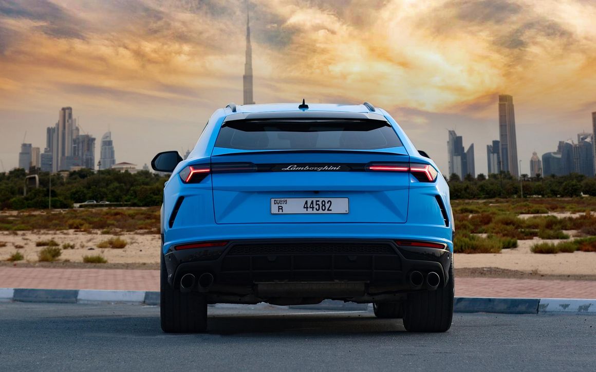 Lamborghini Urus Blue - image 5