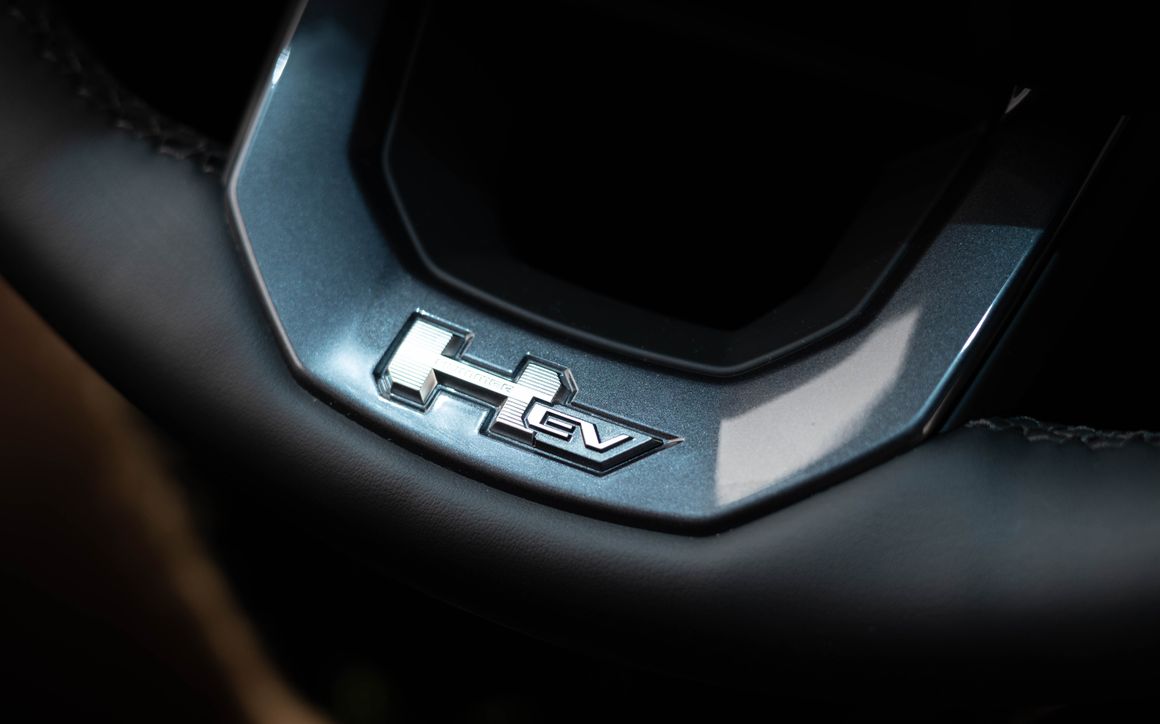 GMC HUMMER EV - image 19