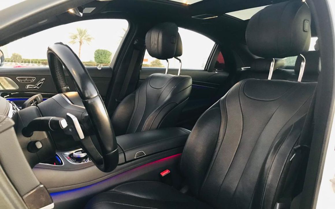 MERCEDES S560 - image 7
