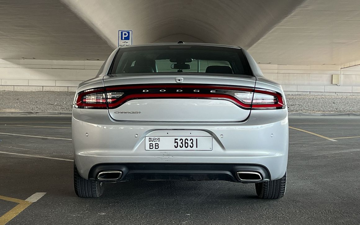 Dodge Charger - image 6