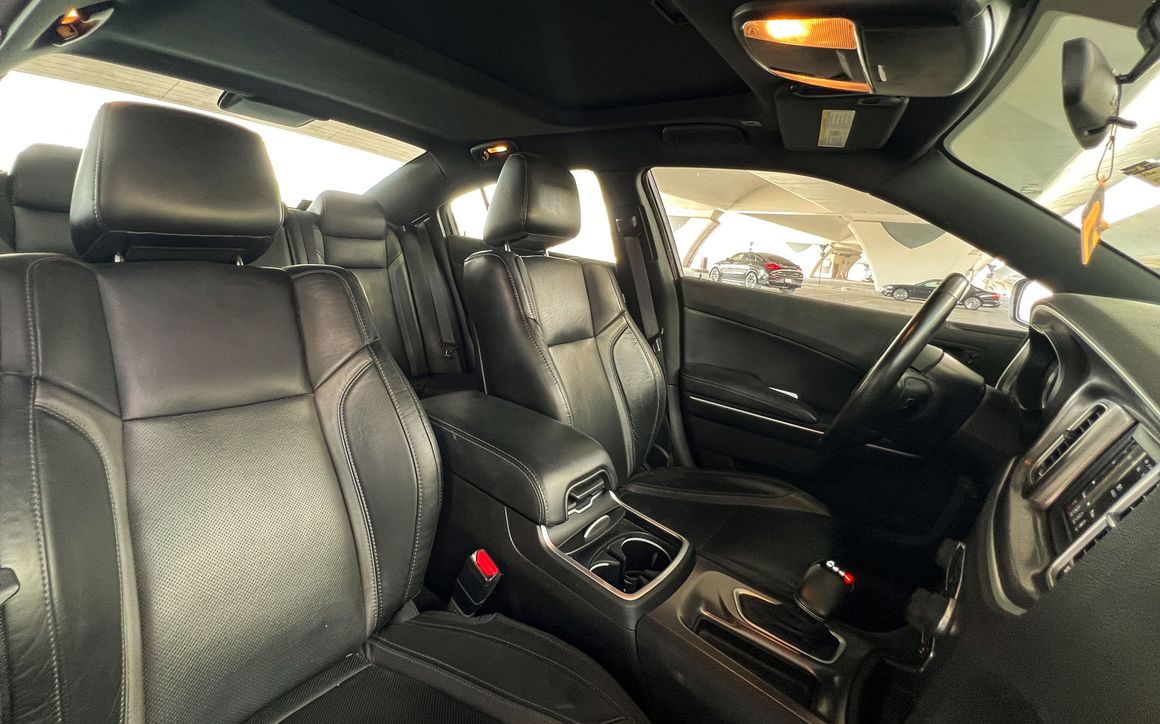 Dodge Charger - image 11