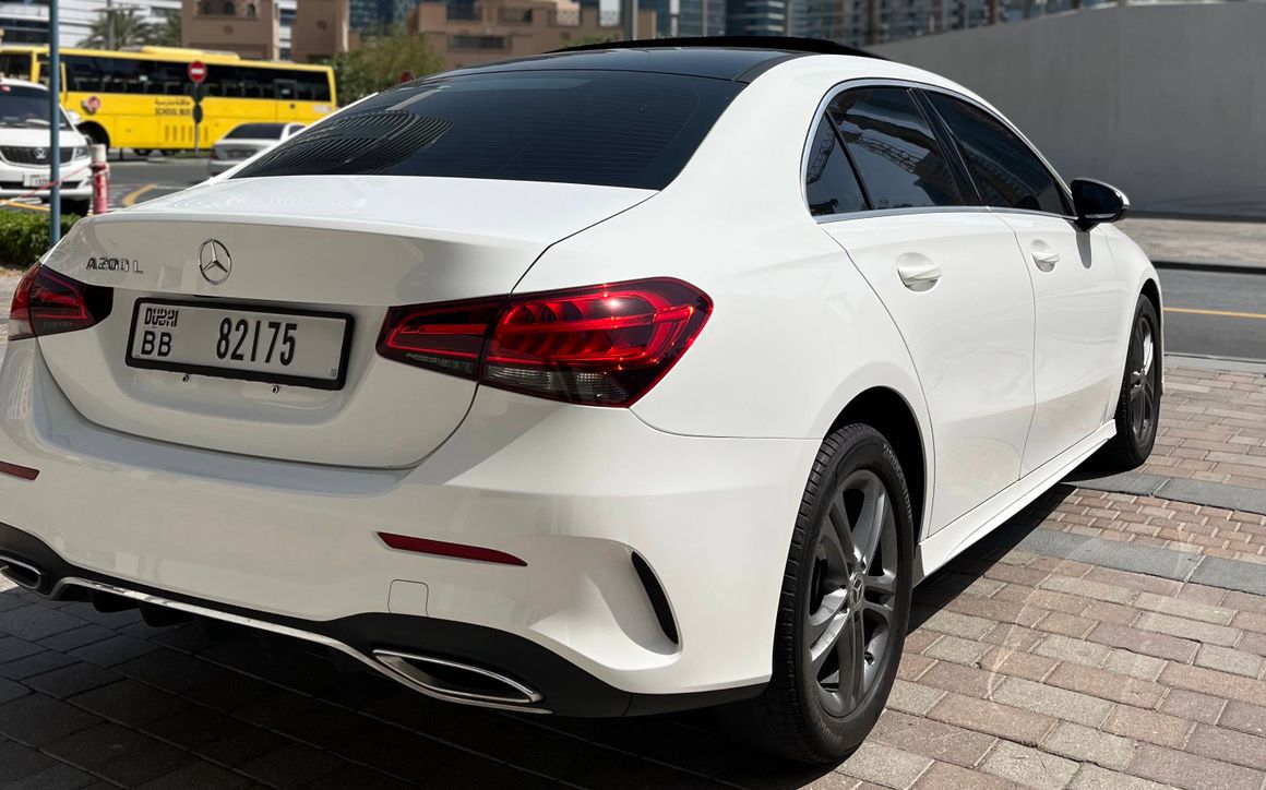 Mercedes A200L - image 6