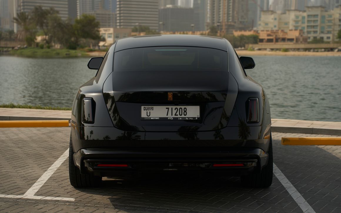 Rolls Royce Spectre - image 4