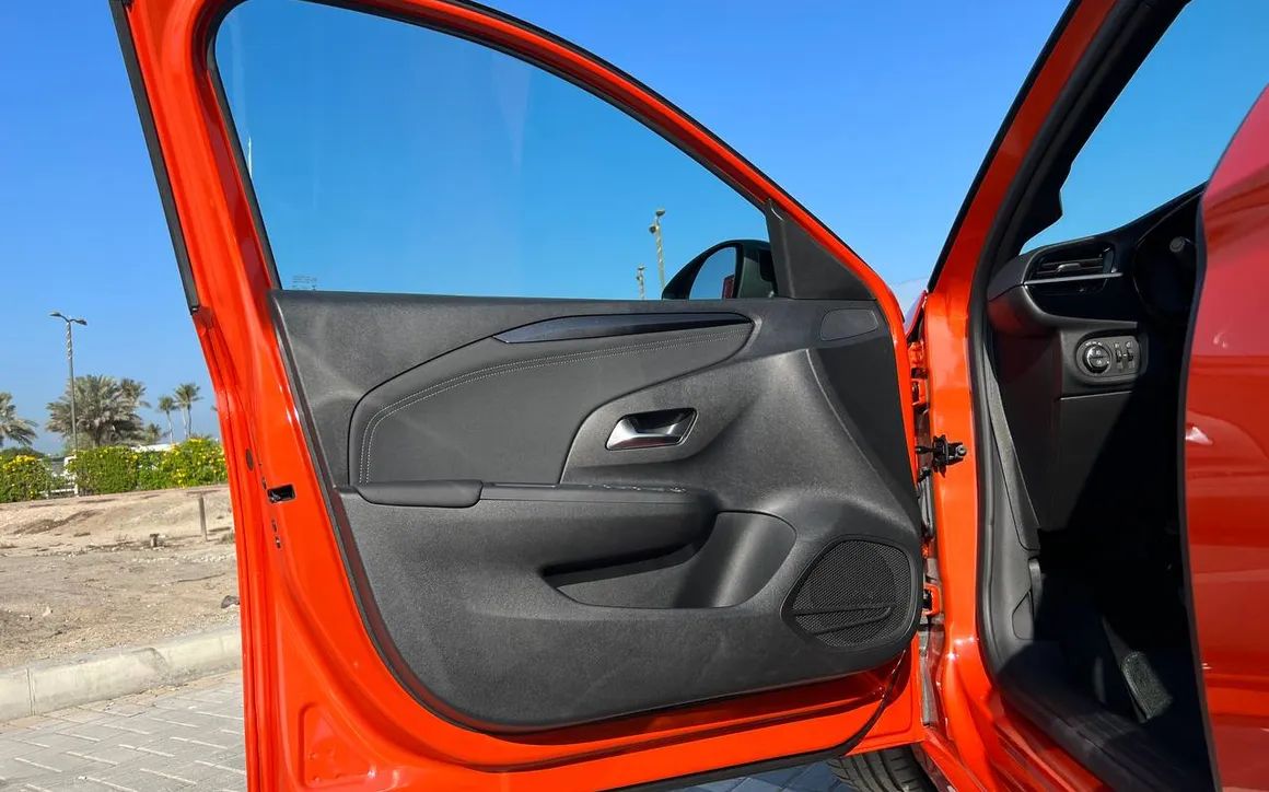 Opel Corsa - image 18