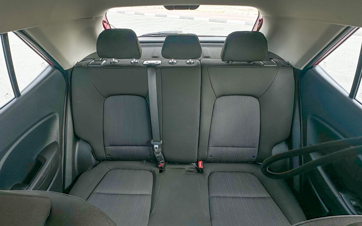 Hyundai Venue - image 10