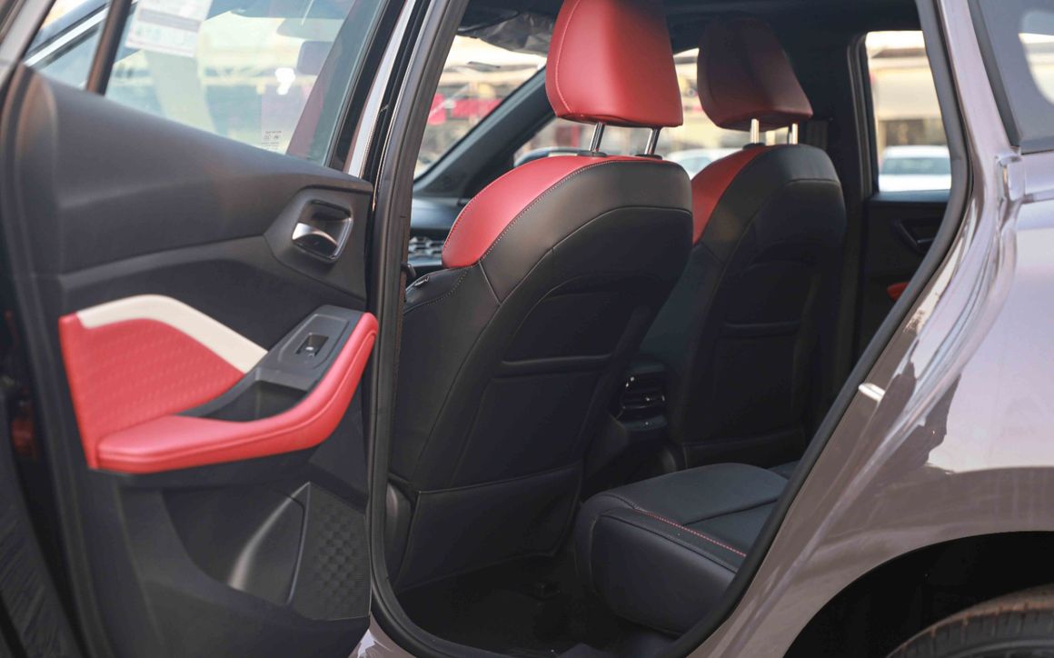 MG GT TURBO - image 14