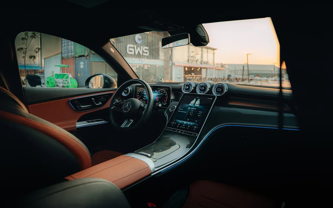 Mercedes GLC200 2025 - image 5