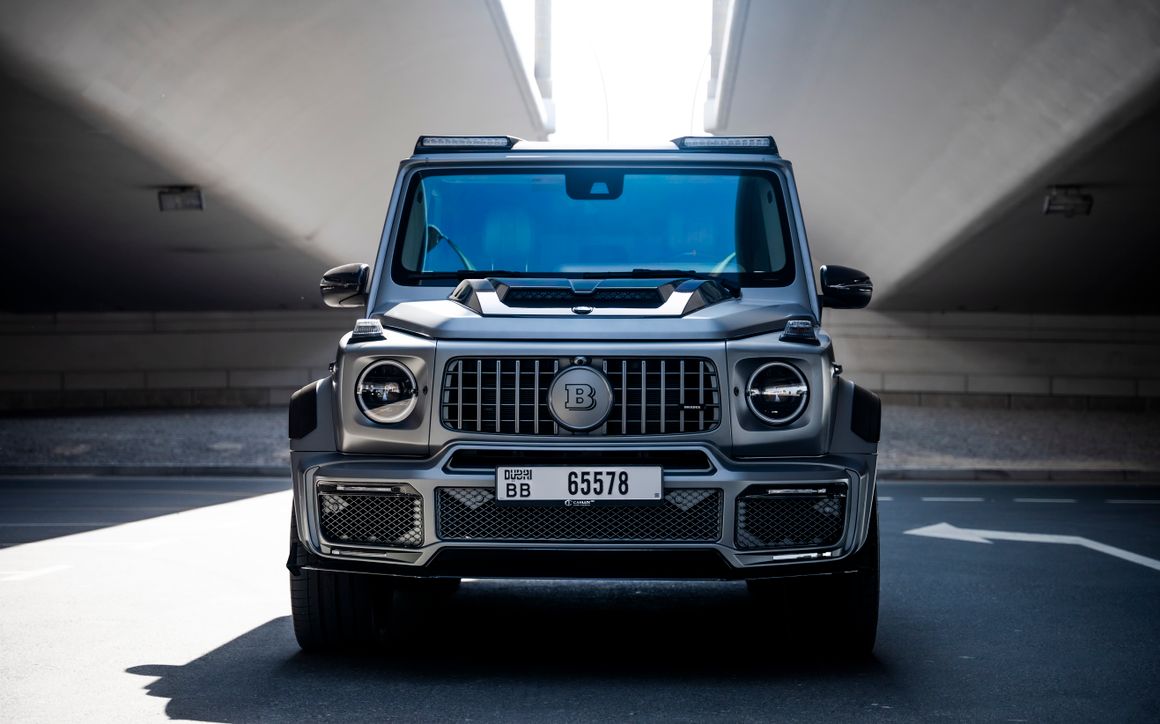Mercedes G800 Brabus Kit - image 3