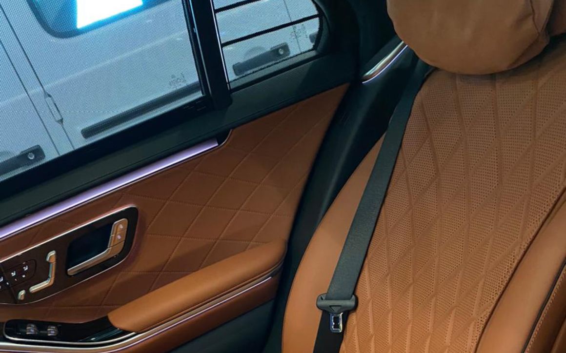 MERCEDES S500 - image 8