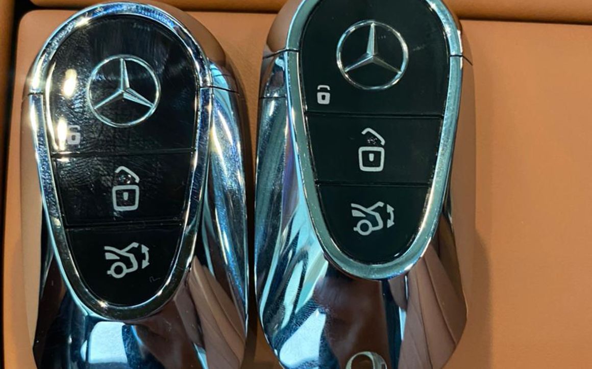 MERCEDES S500 - image 10