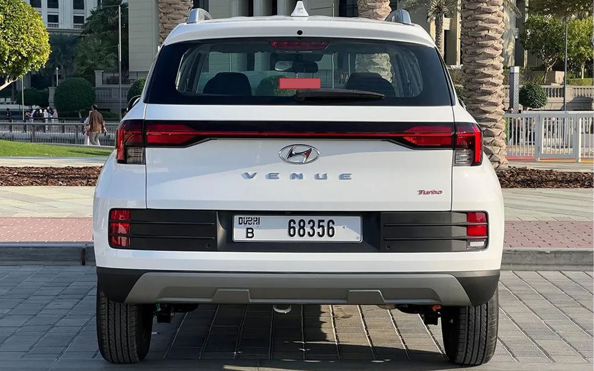 Hyundai Venue - image 5