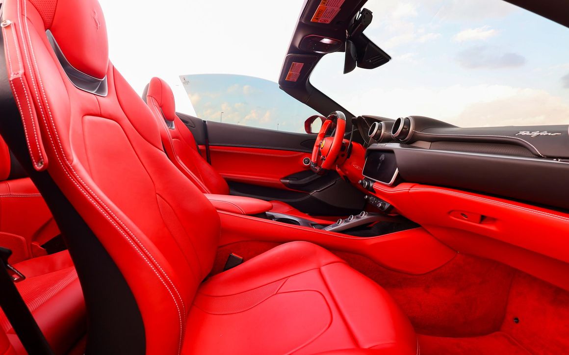 Ferrari Portofino Sport Convertible Red - image 13