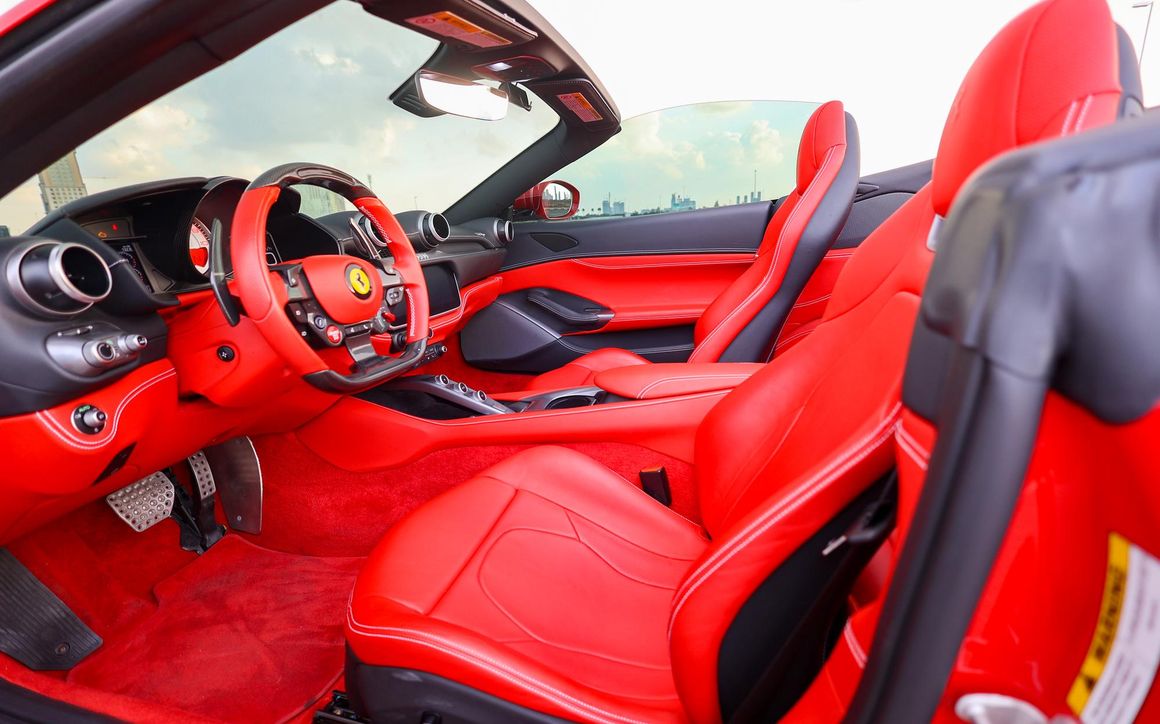 Ferrari Portofino Sport Convertible Red - image 12