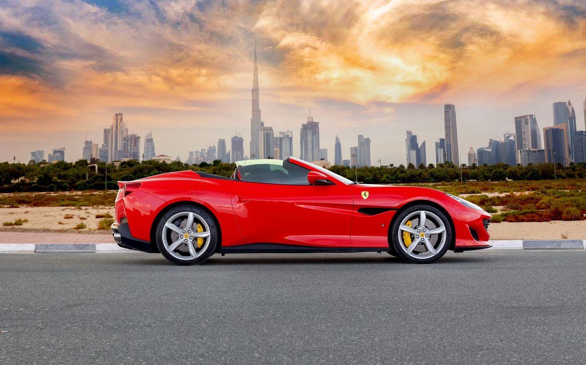 Ferrari Portofino Sport Convertible Red - image 5