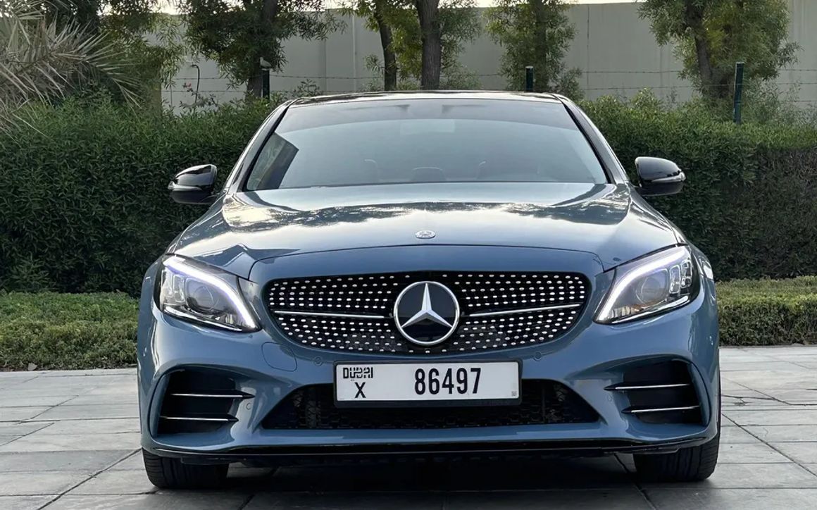 Mercedes-Benz C300 - image 3