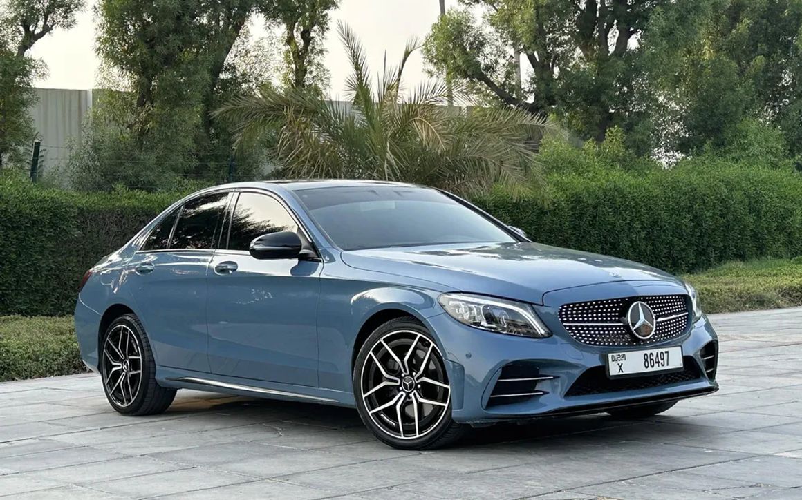 Mercedes-Benz C300 - image 4