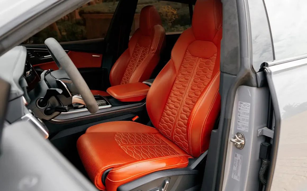 AUDI RS Q8 - image 5