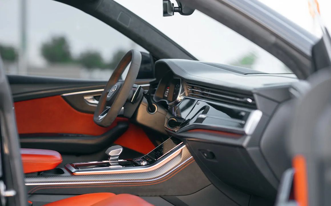 AUDI RS Q8 - image 6