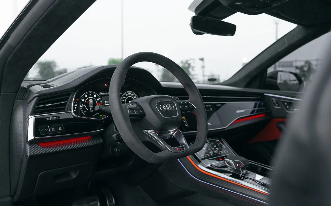 AUDI RS Q8 - image 7