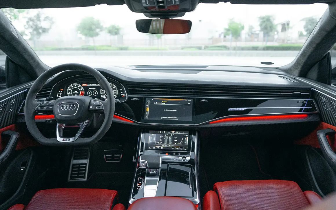 AUDI RS Q8 - image 8