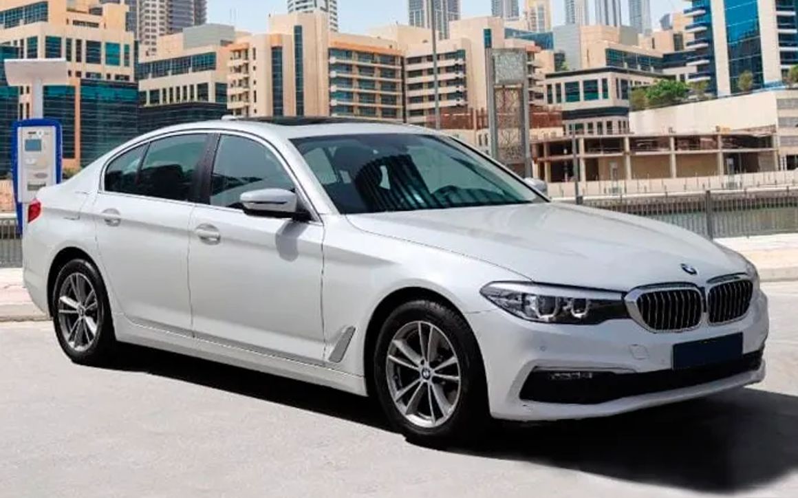 BMW 520i - image 1