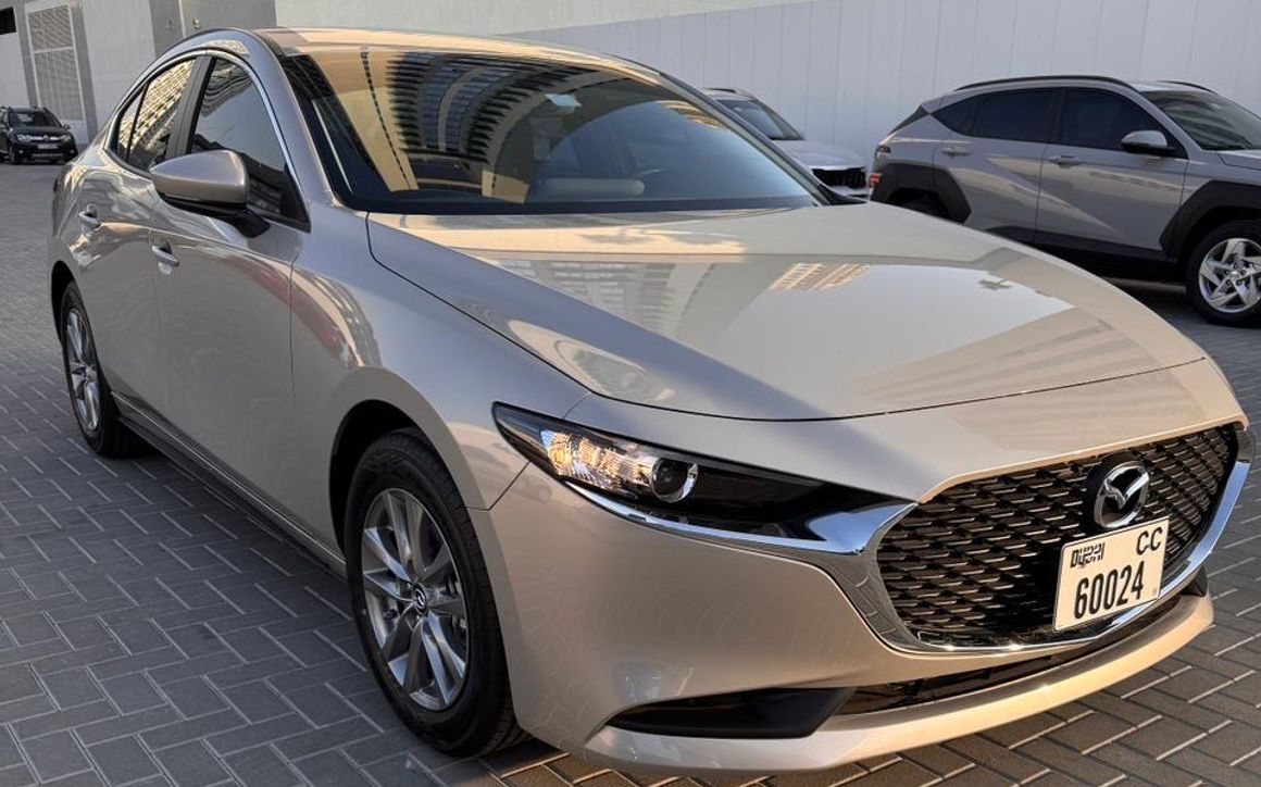 MAZDA 3 - image 1
