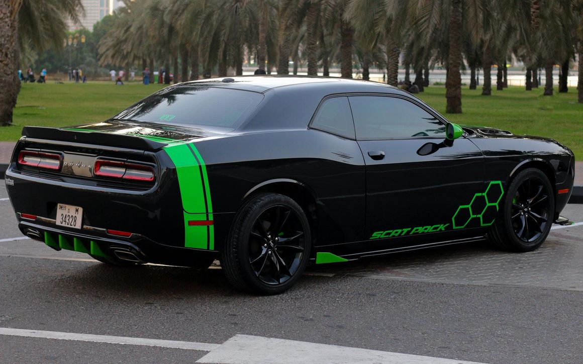 DODGE CHALLENGER - image 10