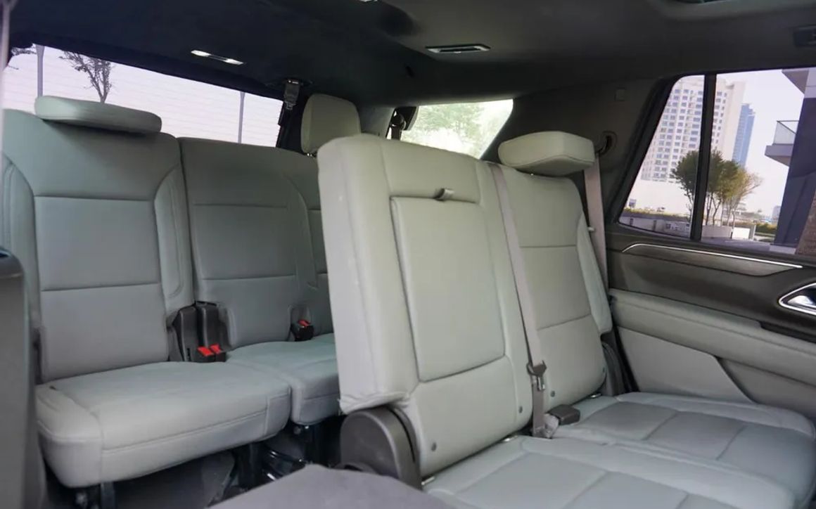 Chevrolet Tahoe - image 7