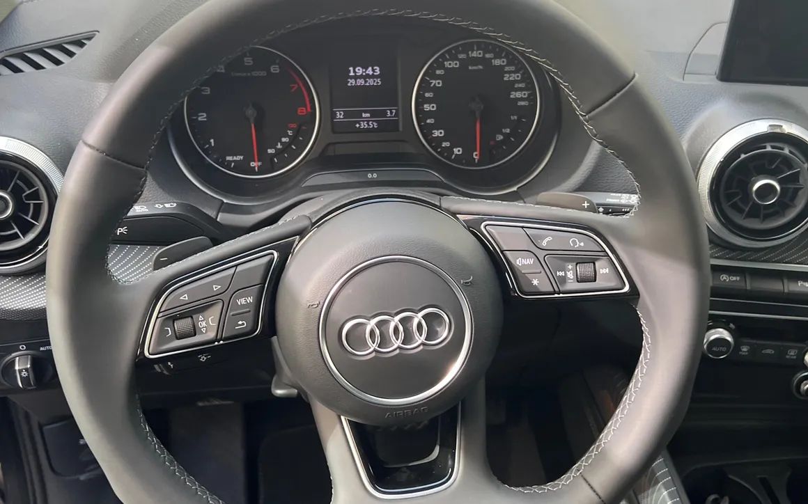Audi Audi Q2 - image 11