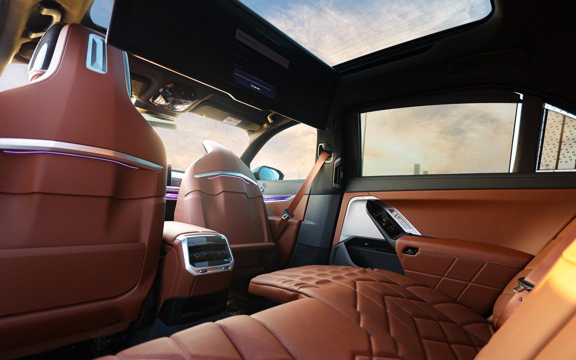 BMW 735i Black - image 15