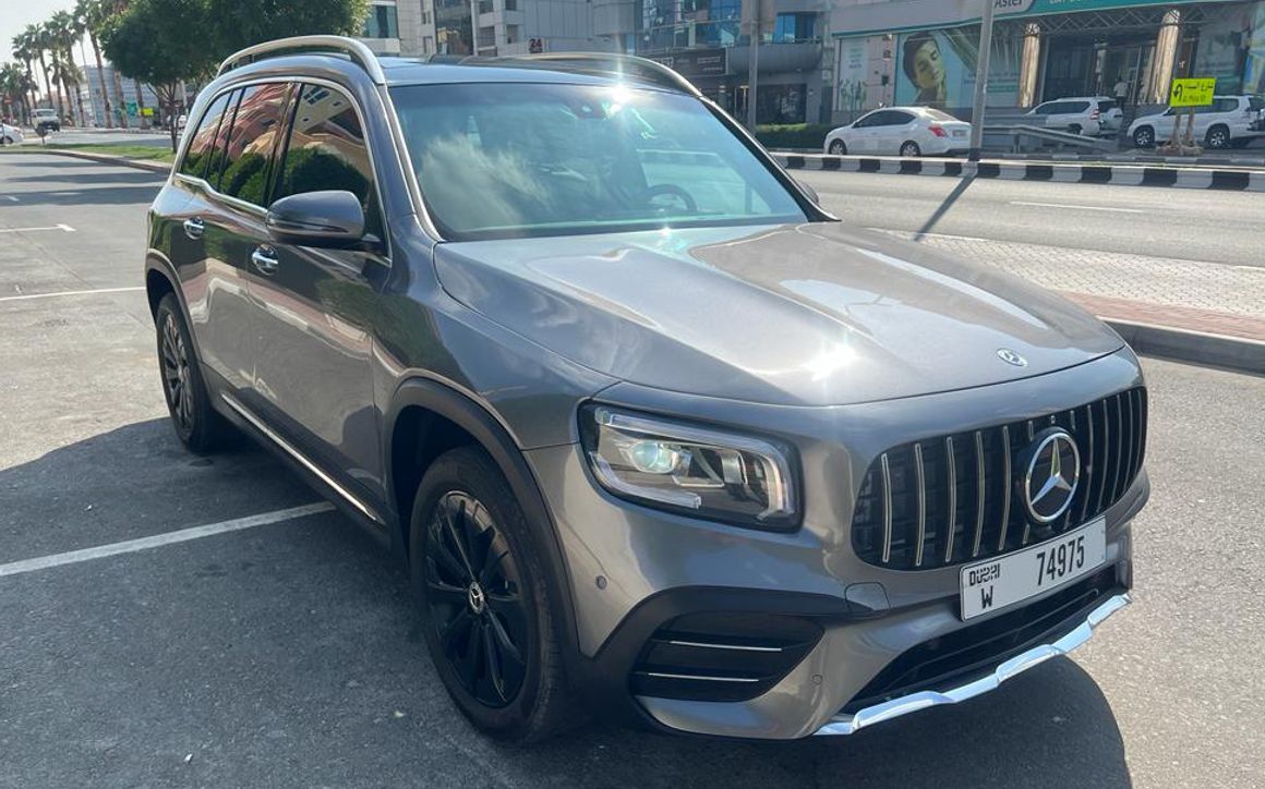 Mercedes GLB250 - image 3