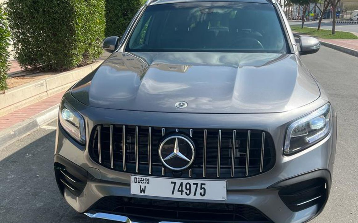 Mercedes GLB250 - image 2