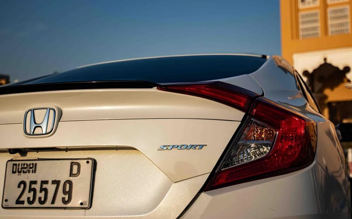 HONDA CIVIC - image 8