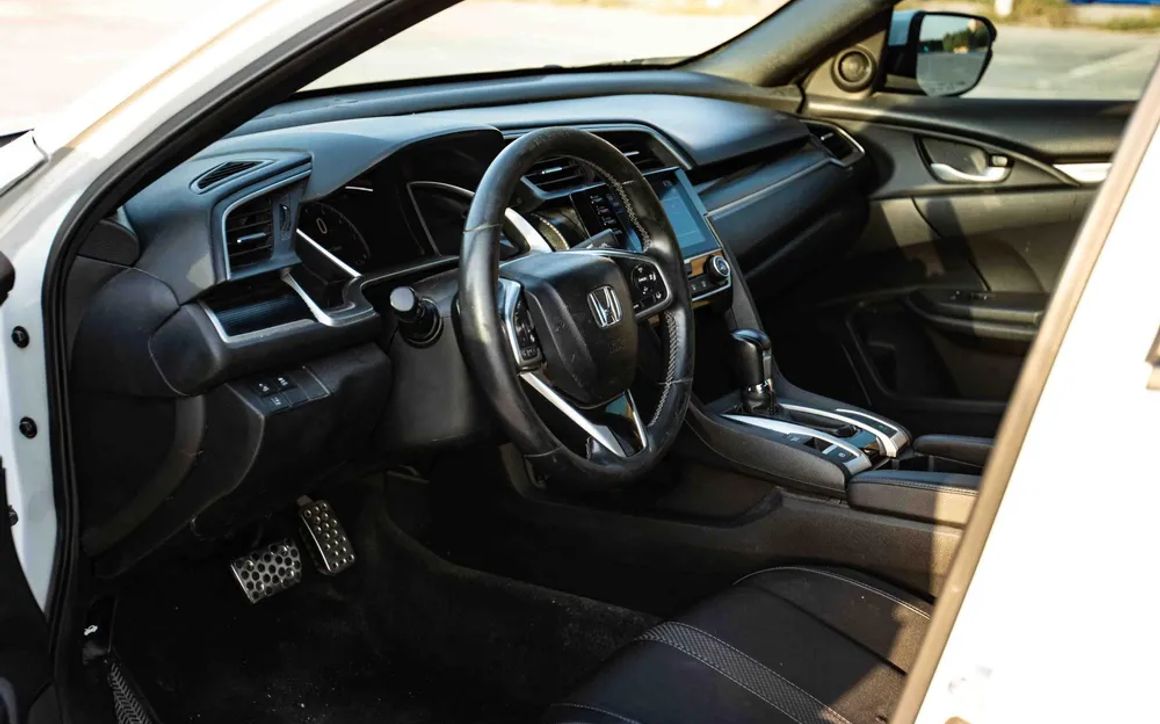 HONDA CIVIC - image 9