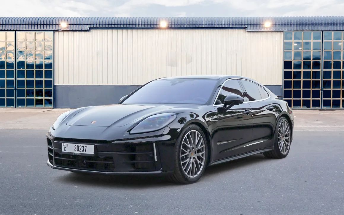 Porsche Panamera New Generation - image 1