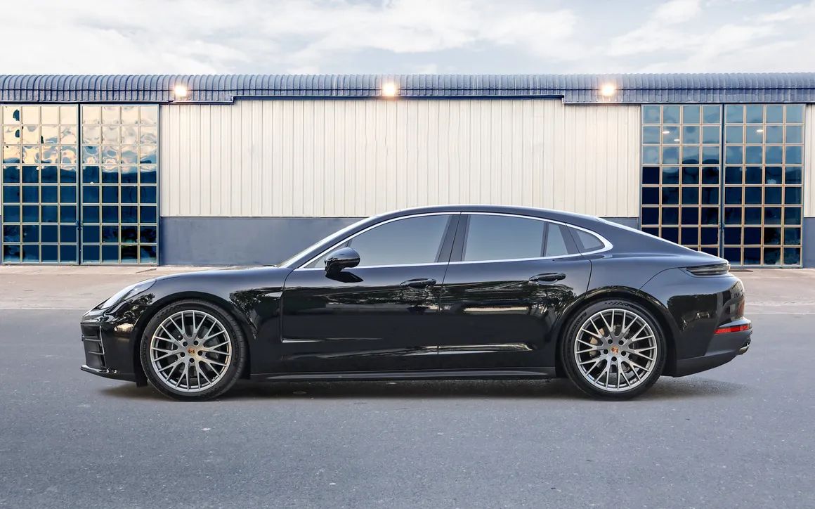 Porsche Panamera New Generation - image 2
