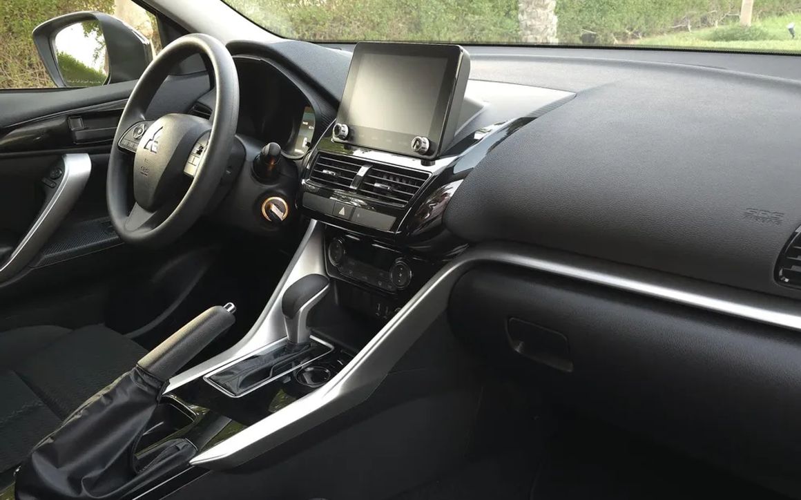 MITSUBISHI Eclipse - image 12