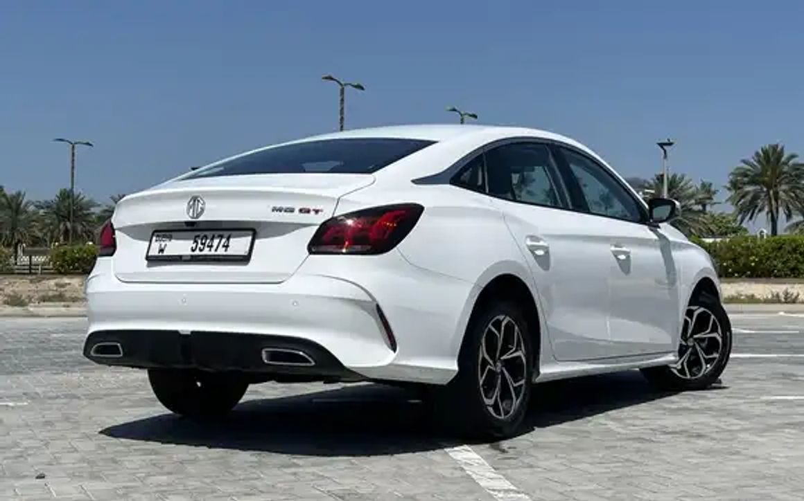 MG GT - image 5